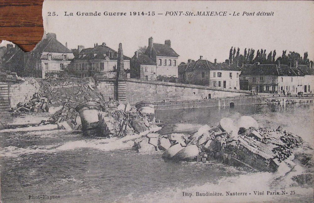 Vue du pont détruit, à Pont-Sainte-Maxence